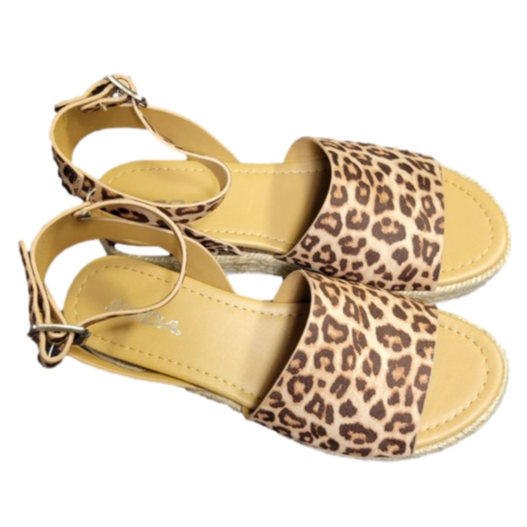 SODA WOMENS CHEETAH OPEN TOES S SANDLES - NEW WITH BOX - Picture 2 of 14